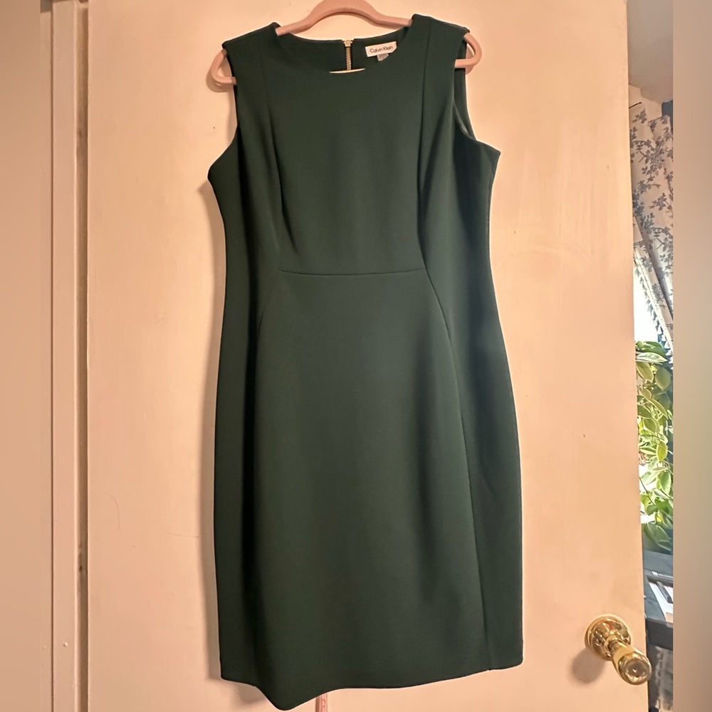 Calvin Klein Green Sheath Mini Dress Mock Neck Sleeveless